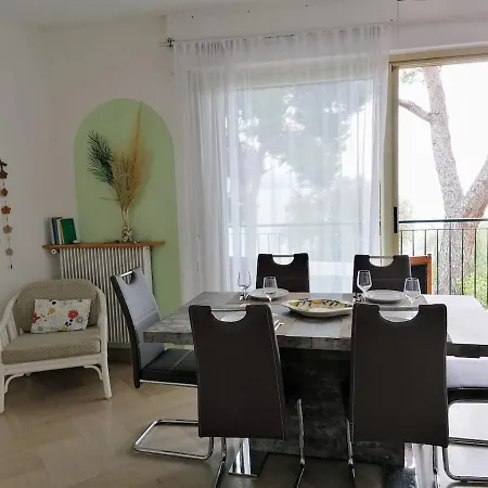 Facing The Sea, Cap Martin, Monaco, Menton روكوبرُن كاب مارتي